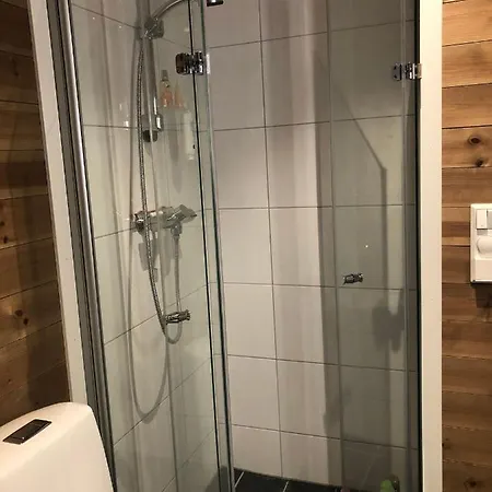 Feriehus Sjosida 3 *