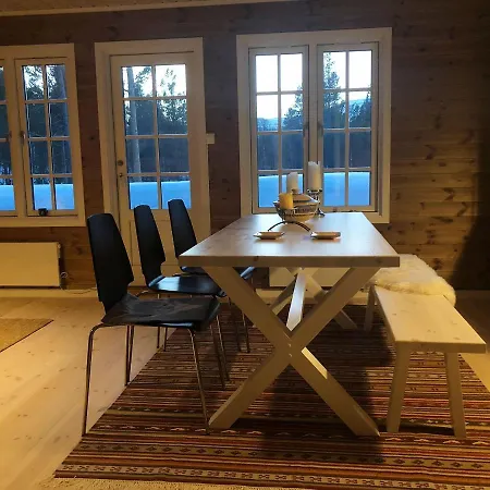 Semesterbostad Sjosida 3 Hindseter